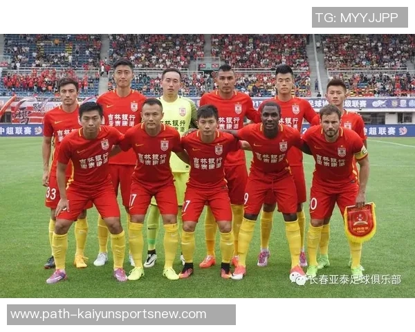 2017年上港与亚泰精彩对决回放全程回顾与分析