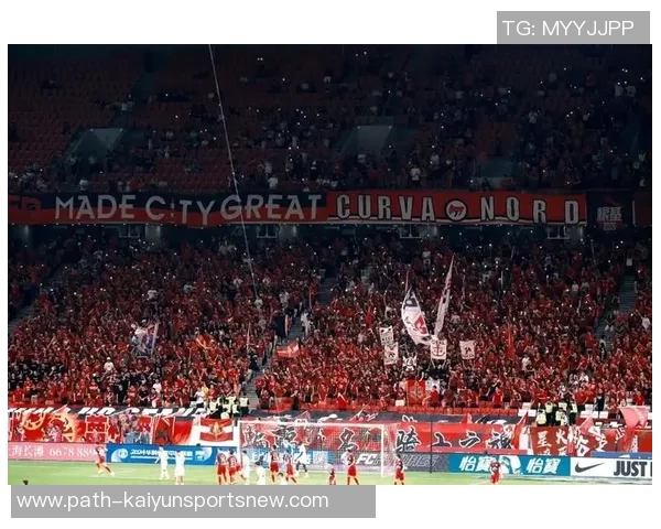 皇家社会对阵劲敌的足球赛精彩回顾与赛后分析 皇家社会对阵劲敌的足球赛精彩回顾与赛后分析